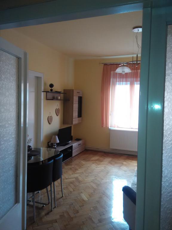 Anna Apartmanok Pecs Ngoại thất bức ảnh